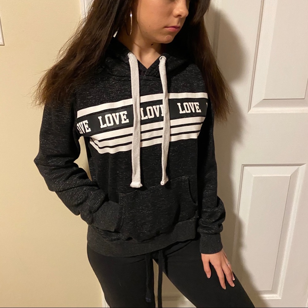Black sweatshirt